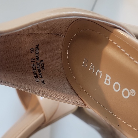 NEW! Nude Faux Patent Leather Platform Chunky Heels - Picture 5 of 7